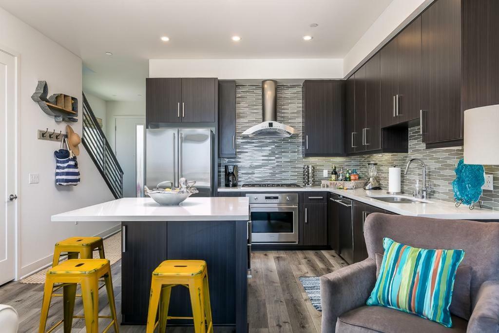 Ocean View 3 Bedrooms Condo, Just Steps From The Park, Pier & Water! Imperial Beach Exterior foto